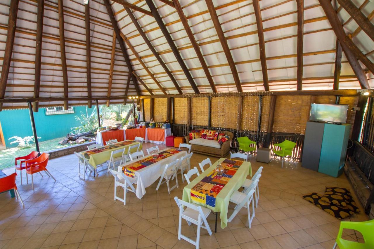 Flatdog Lodge Air Terjun Victoria Bagian luar foto